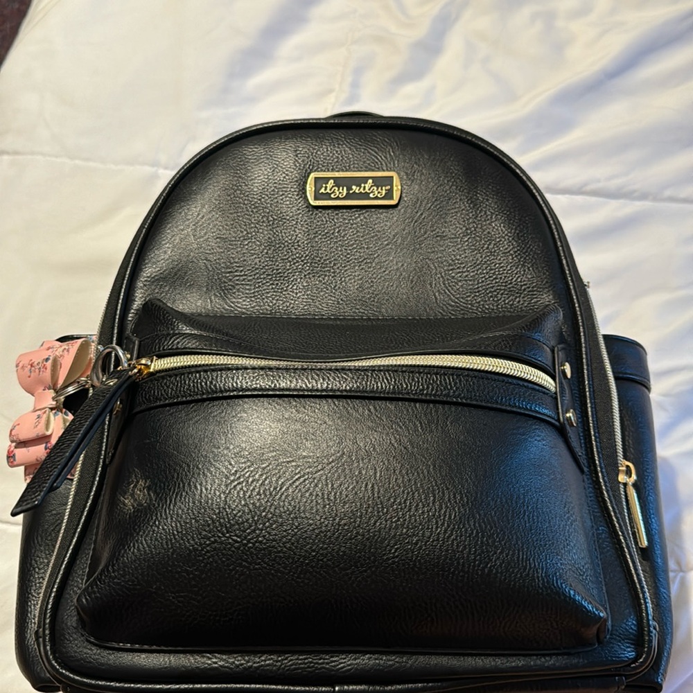itzy ritzy black diaper bag